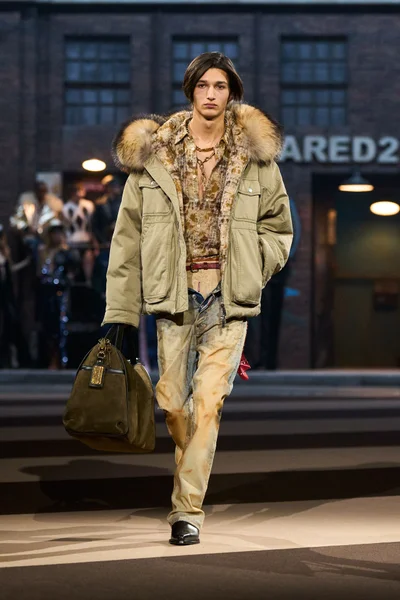 Look 31